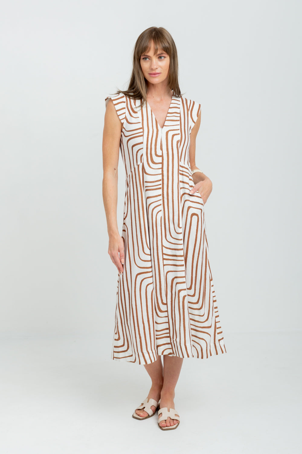 Gianna Dress Brown Geo Cap Sleeve-DRESSES-kindacollection-Kinda