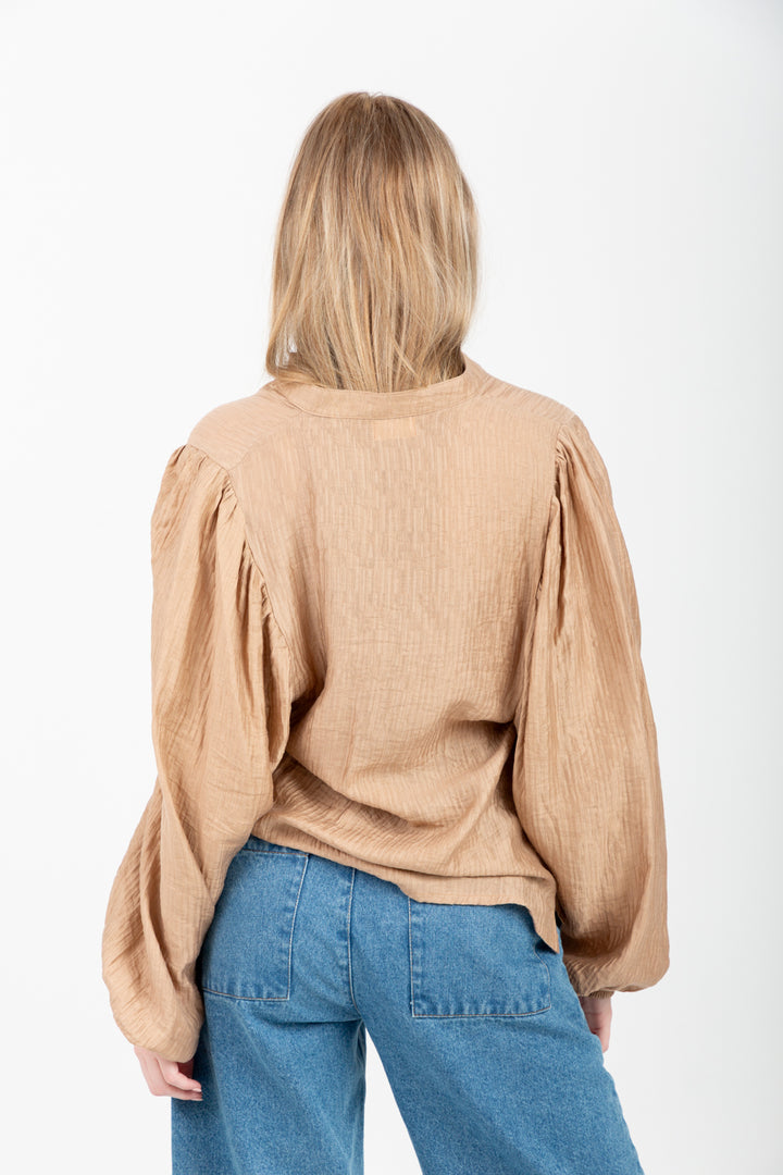 Amy Blouse Camel