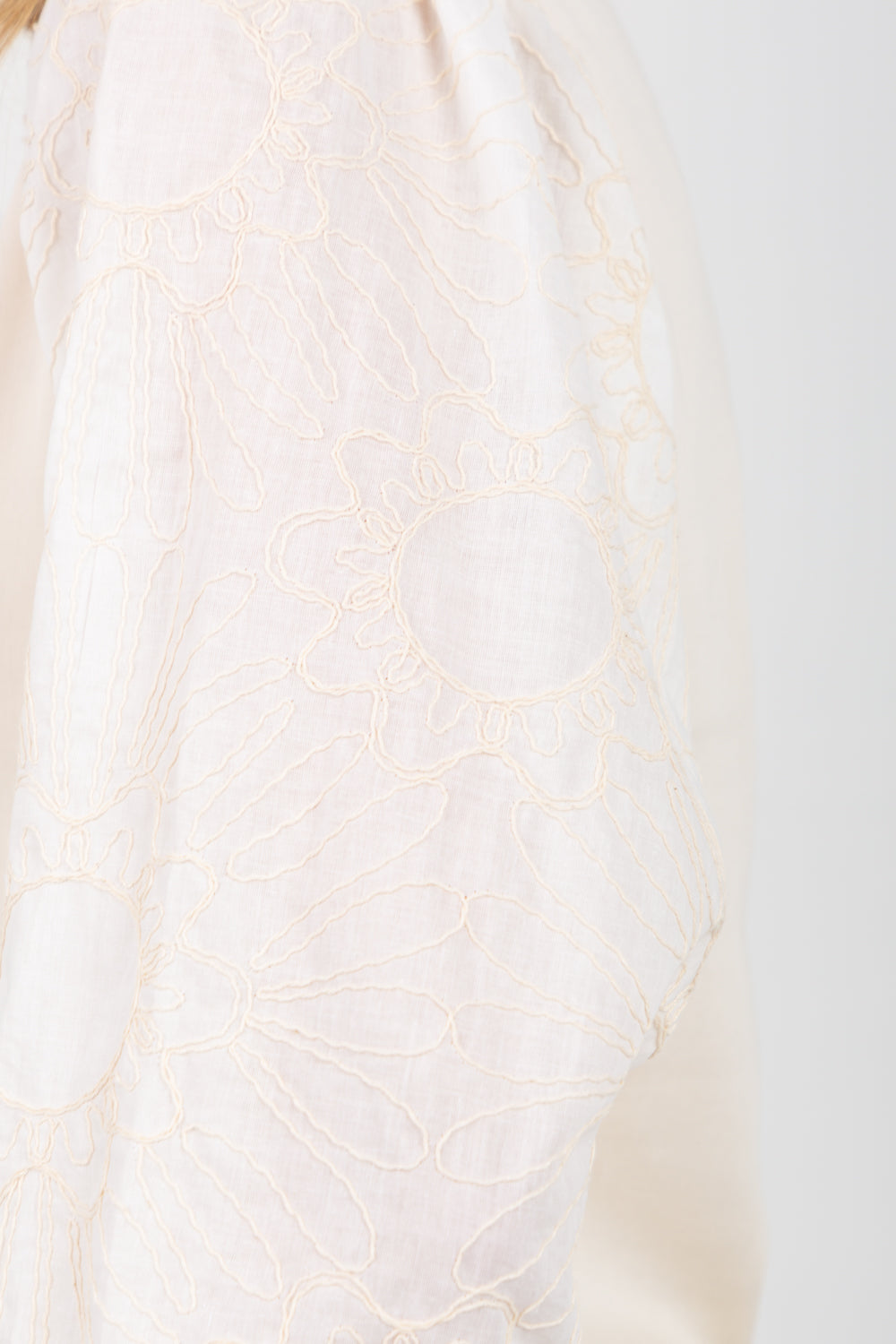 Livia Top Embroidered Ivory
