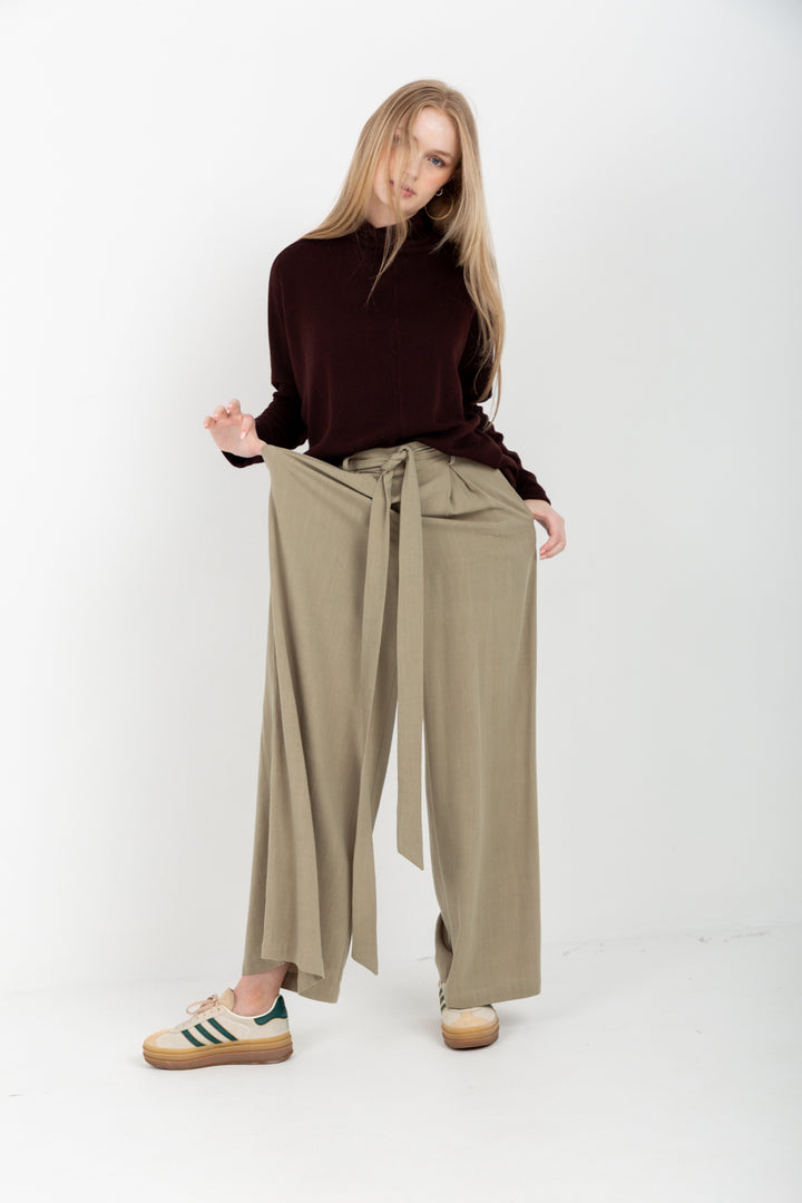 Demi Top Chocolate-TOPS-Kindacollection-Kinda