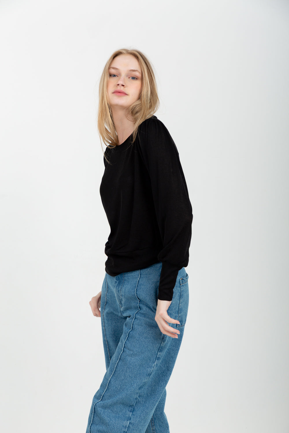 Zoe Top Black-TOPS-kindacollection-Kinda