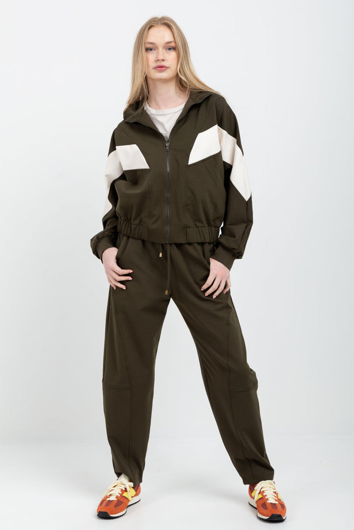 Tiffany Barrel Pants Komon Green-TRACK SETS-Kindacollection-Kinda