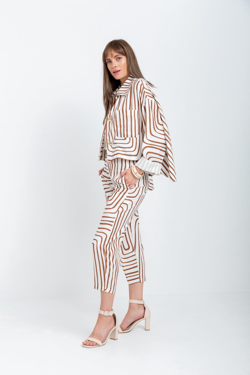 Como Coat Brown Geo-JACKETS-kindacollection-Kinda