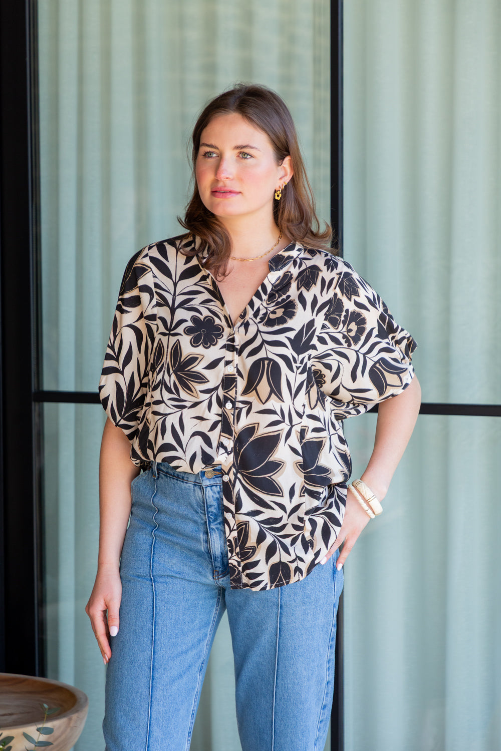 Gabi Blouse Black Flower Print-TOPS-kindacollection-Kinda