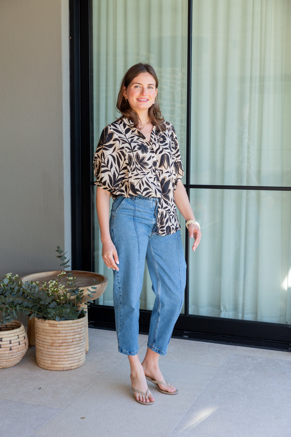 Gabi Blouse Black Flower Print-TOPS-kindacollection-Kinda