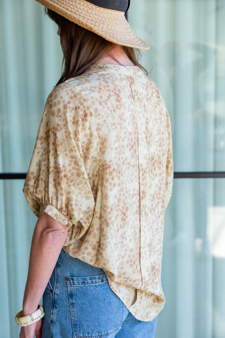 Gabi Blouse Animal Print-TOPS-kindacollection-Kinda
