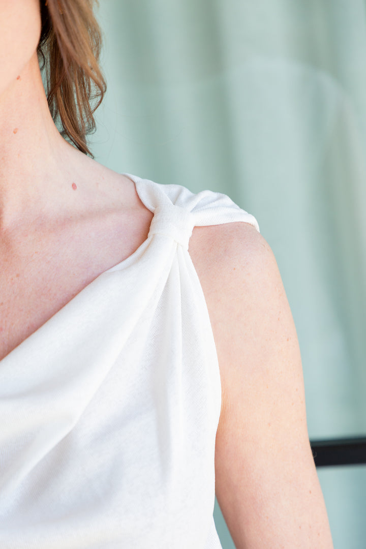Mikey Knot Top White-TOPS-kindacollection-Kinda