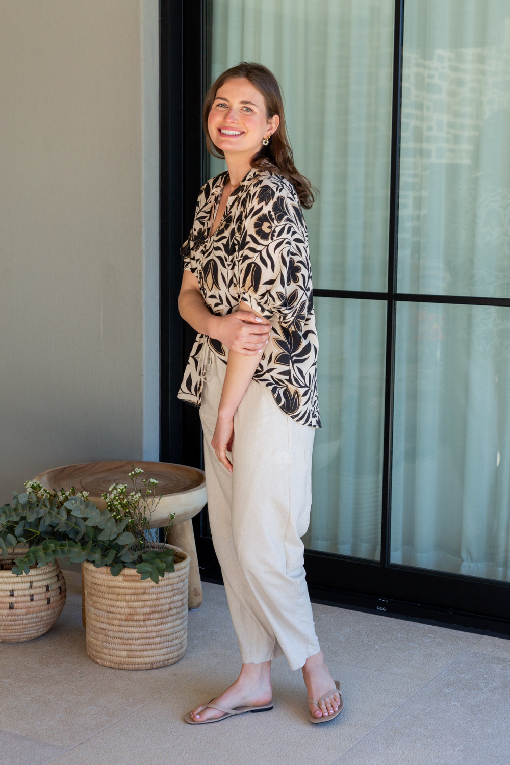 Gabi Blouse Black Flower Print-TOPS-kindacollection-Kinda