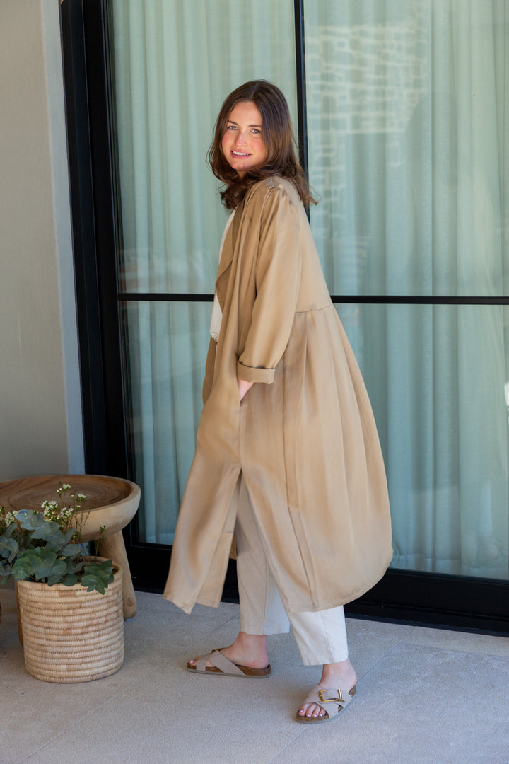 Denise Coat Sandstone-LAYERING-Kindacollection-Kinda