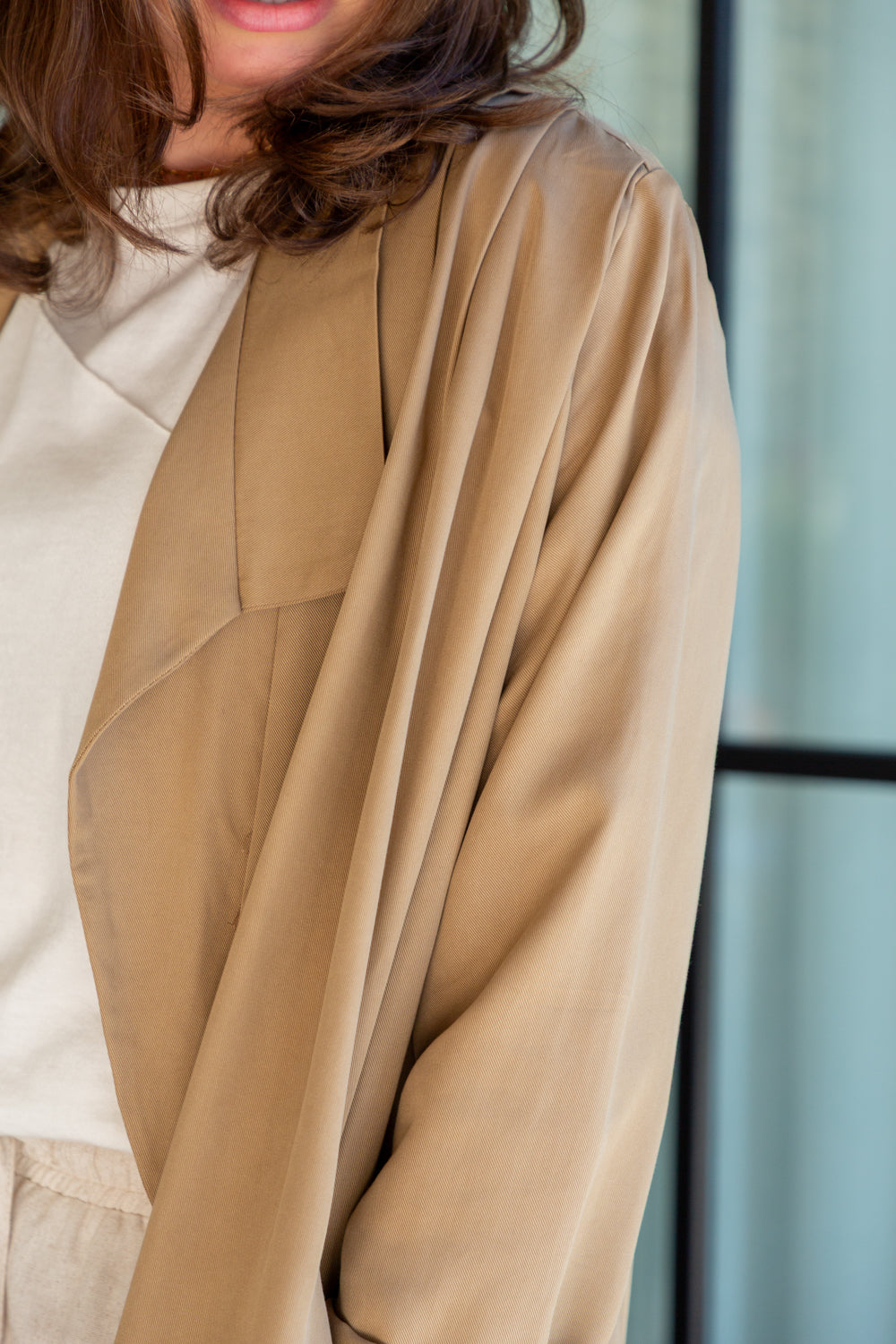 Denise Coat Sandstone-LAYERING-Kindacollection-Kinda