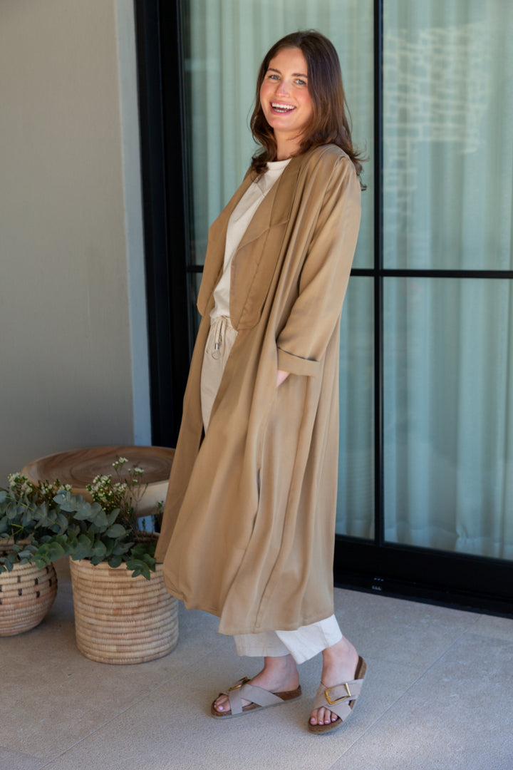 Denise Coat Sandstone-LAYERING-Kindacollection-Kinda