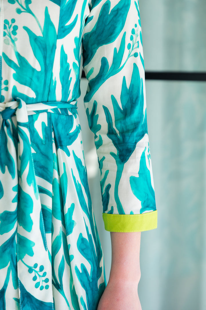 Delilah Dress Berry Leaf Print-DRESSES-kindacollection-Kinda