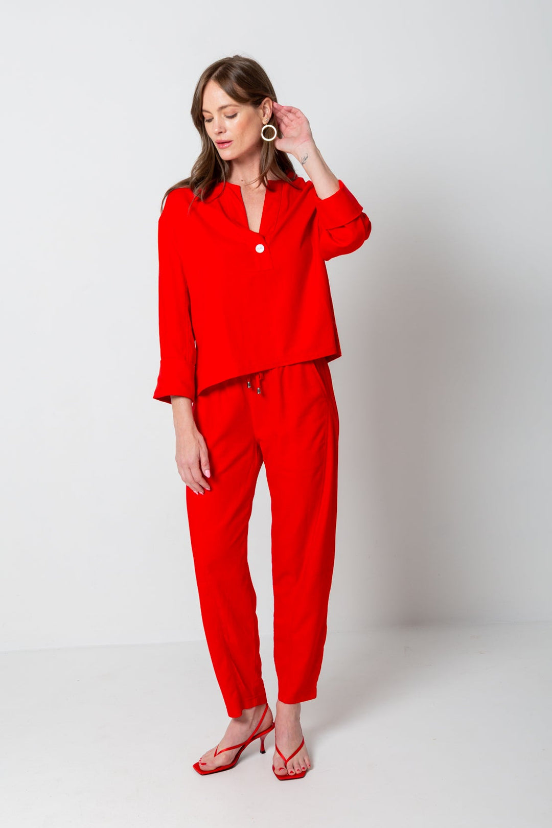 Tiffany Barrel Pants Red-PANTS-Kindacollection-Kinda