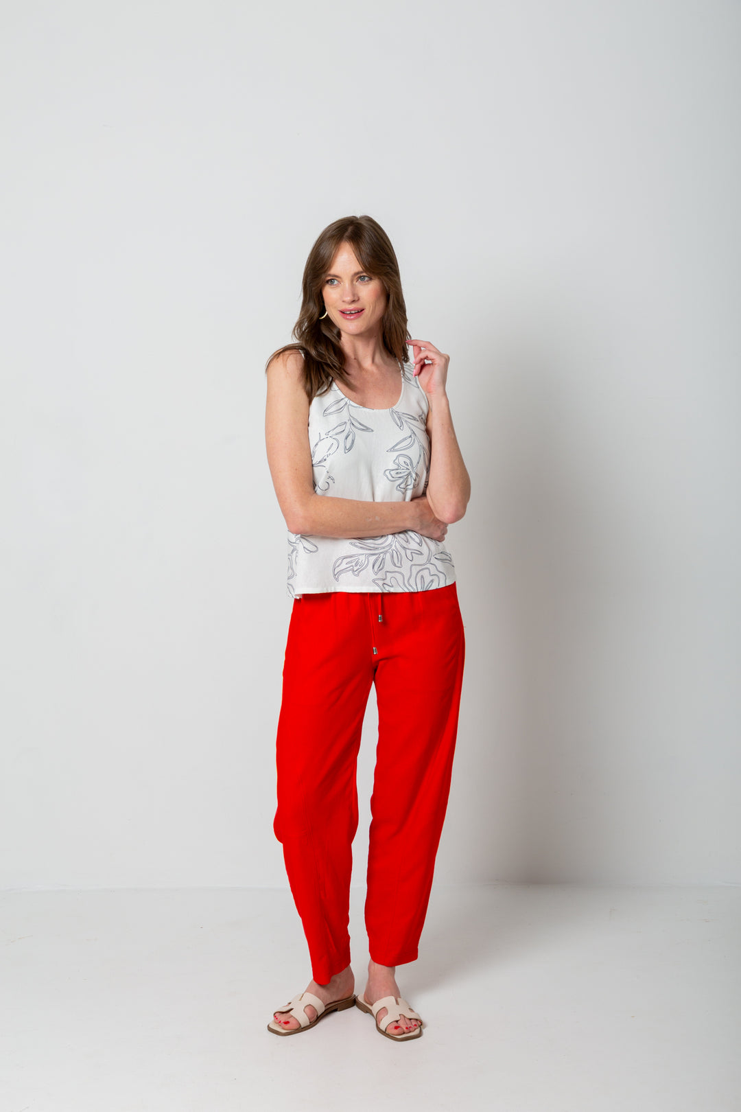 Tiffany Barrel Pants Red-PANTS-Kindacollection-Kinda