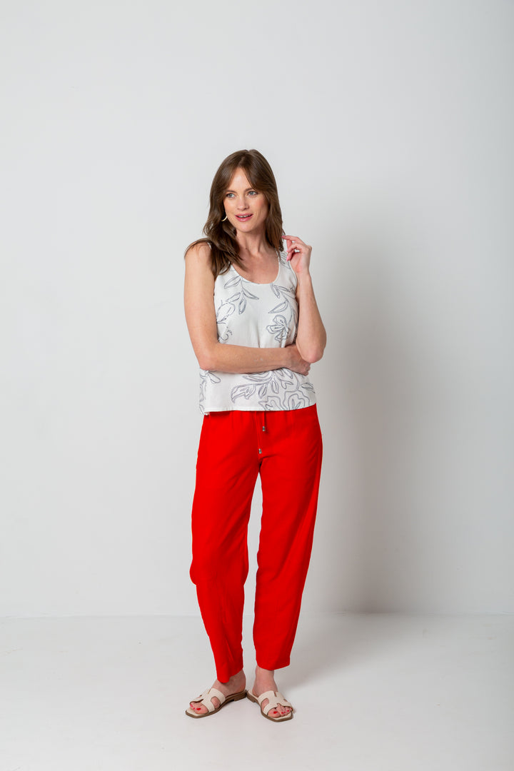 Tiffany Barrel Pants Red-PANTS-Kindacollection-Kinda