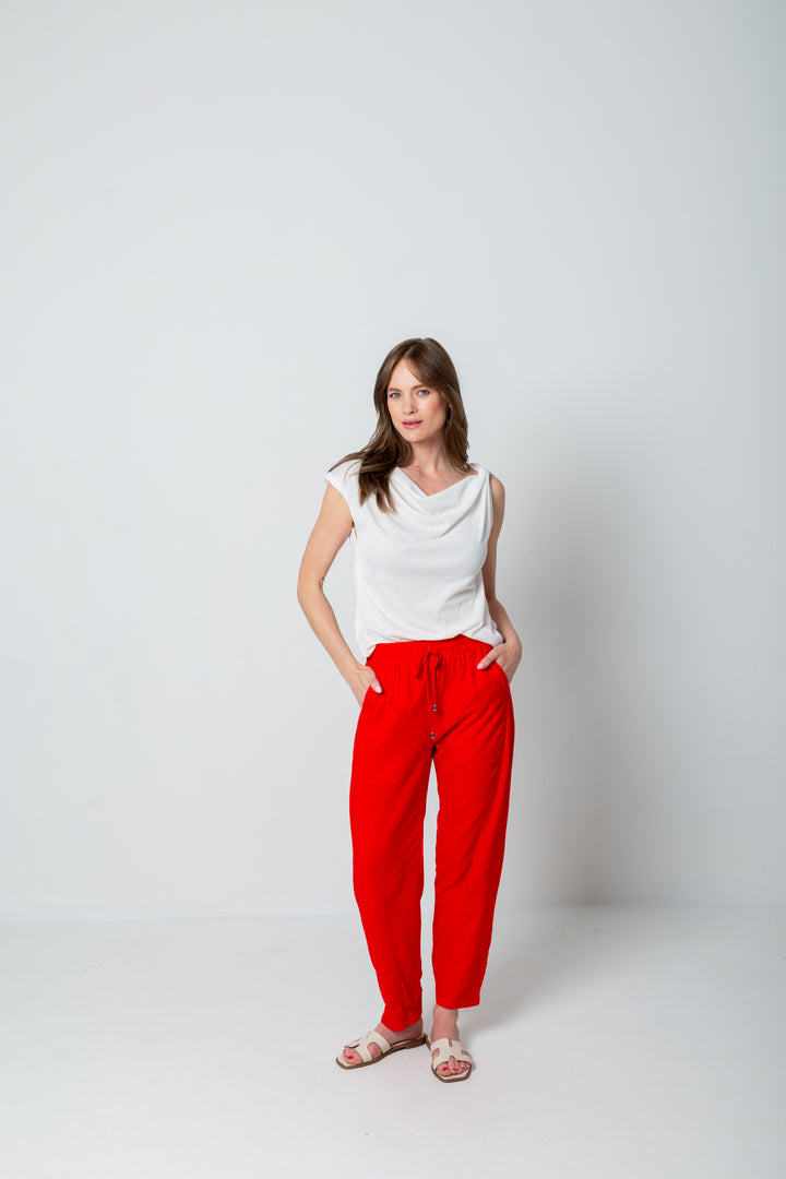 Tiffany Barrel Pants Red-PANTS-Kindacollection-Kinda