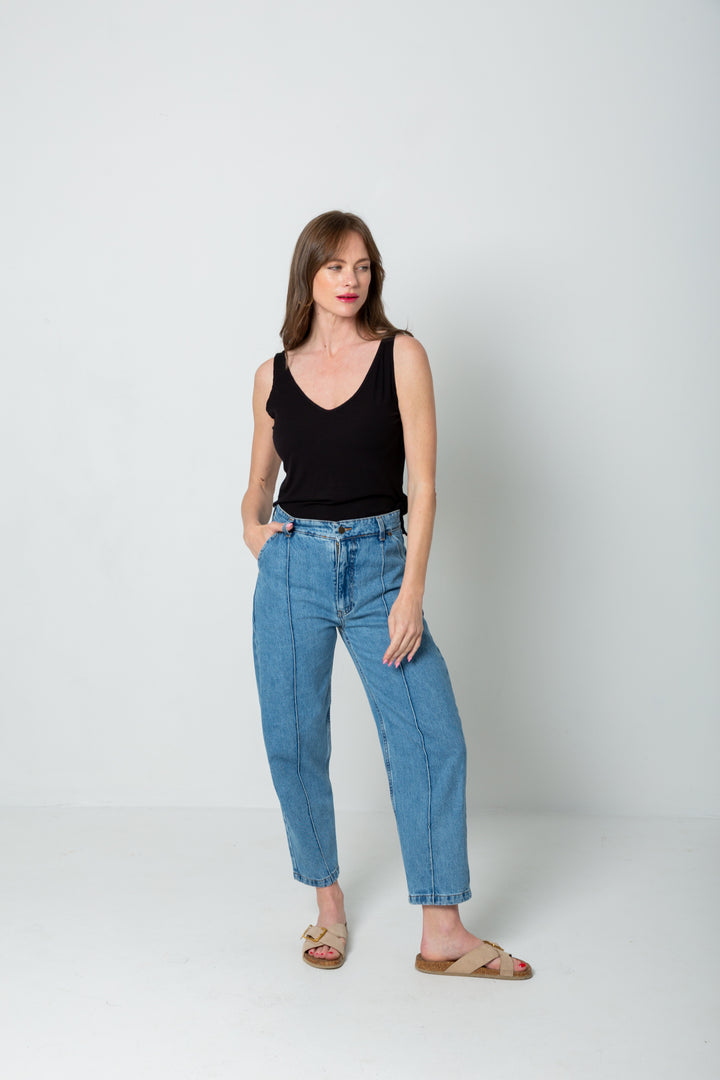 Tilly Tank Black-TOPS-Kindacollection-Kinda