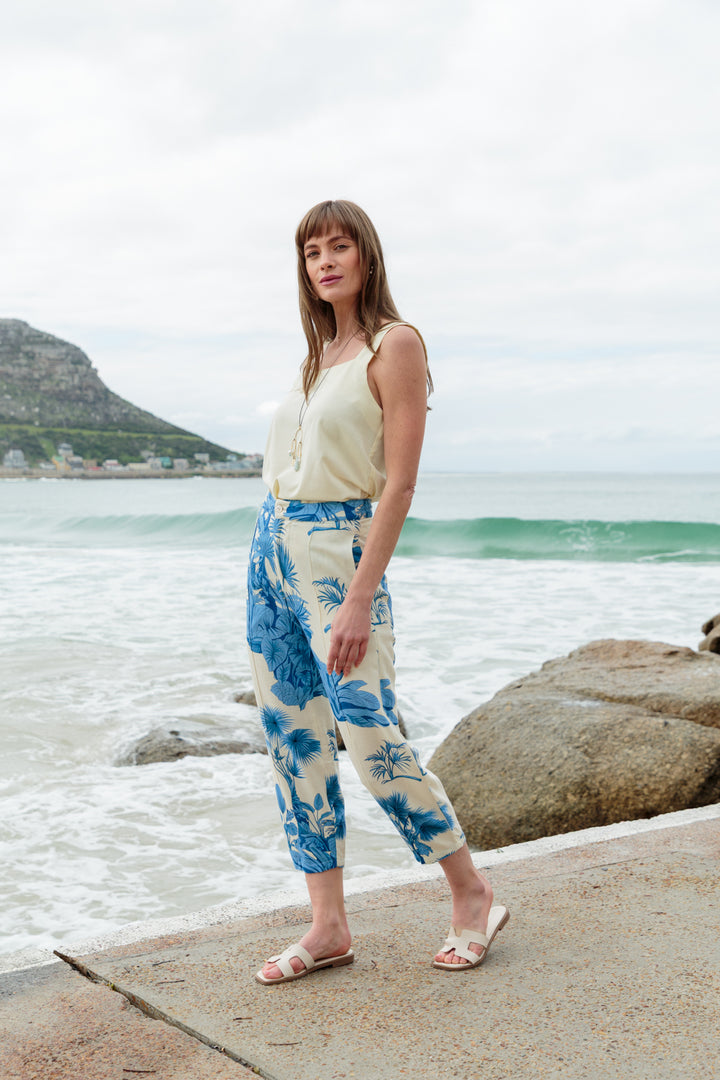 Vera Pants Blue Palm-PANTS-kindacollection-Kinda