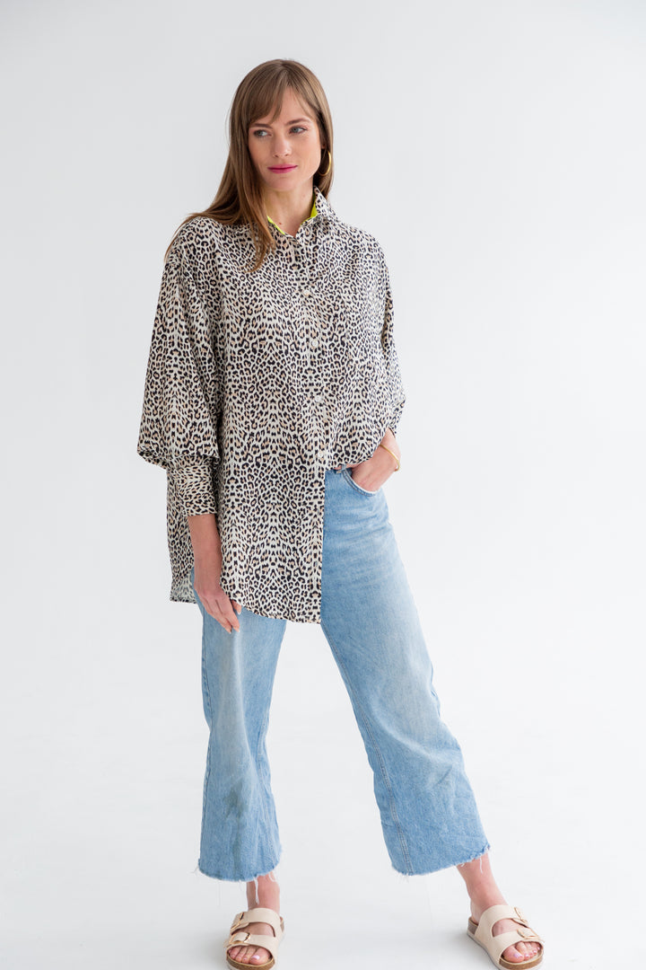 Charlotte Shirt Animal Print-TOPS-kindacollection-Kinda