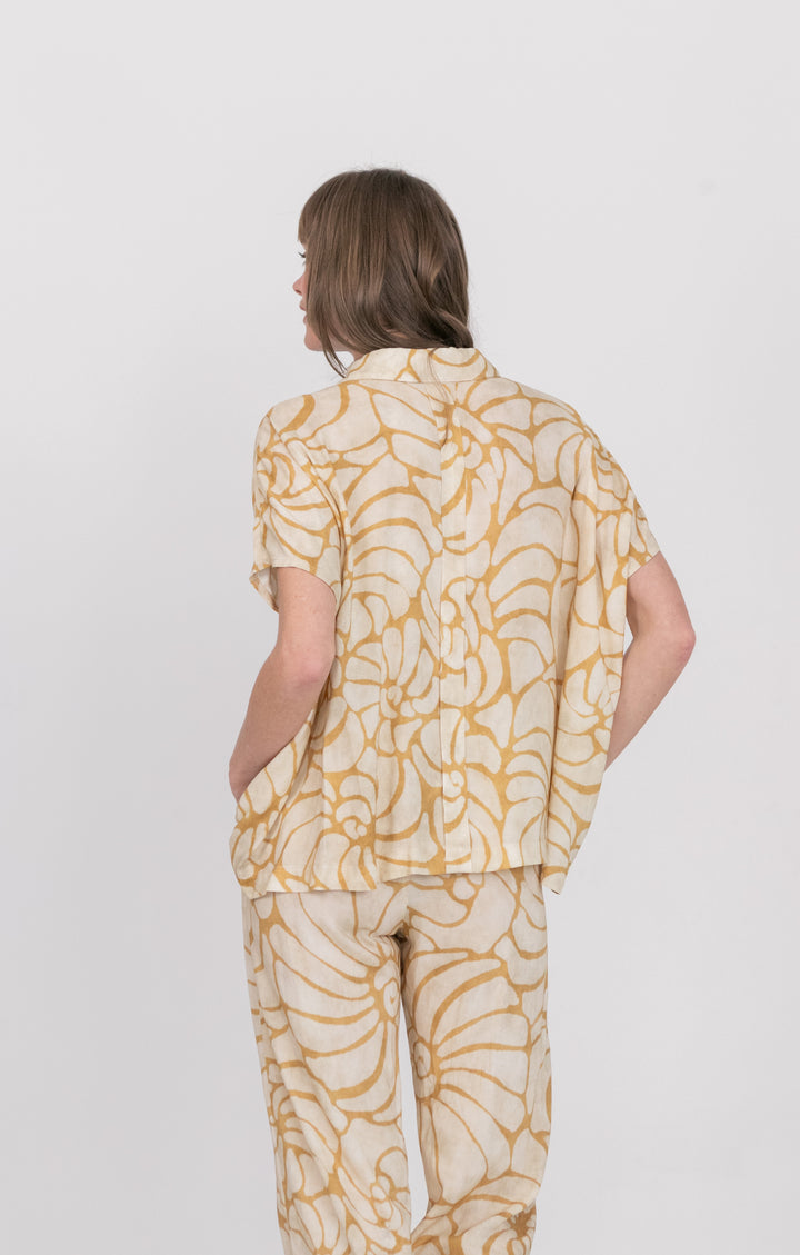Mariam Shirt Sand Shell Print-PANTS-kindacollection-Kinda