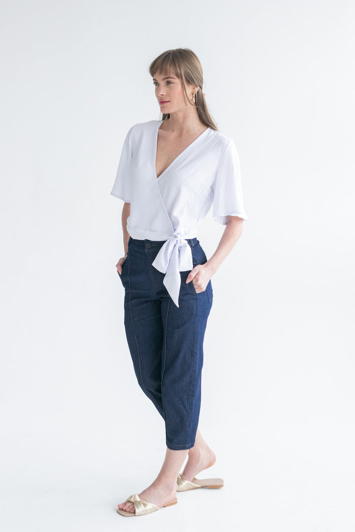 Lizari Crossover Top White-TOPS-kindacollection-Kinda