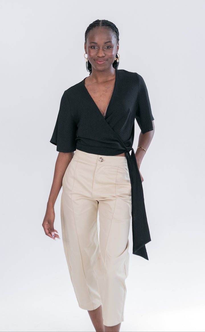 Lizari Crossover Top Black-TOPS-kindacollection-Kinda